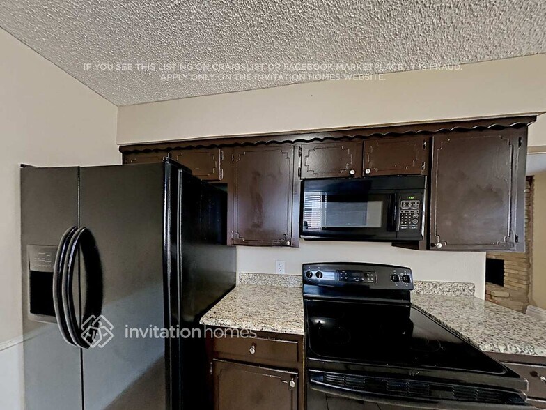 Building Photo - 1011 Stell Ave