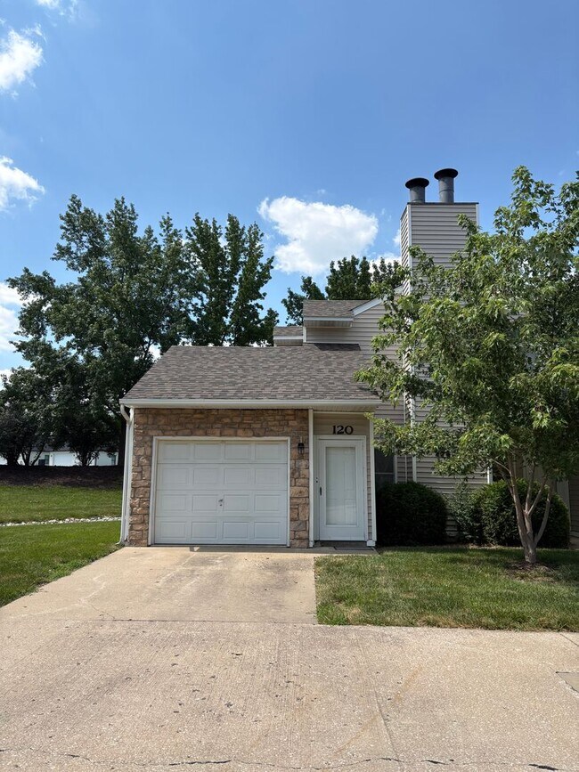 Building Photo - 120 Grn Mdws Rd