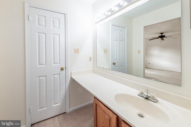 Building Photo - 3133 Windwood Farms Dr