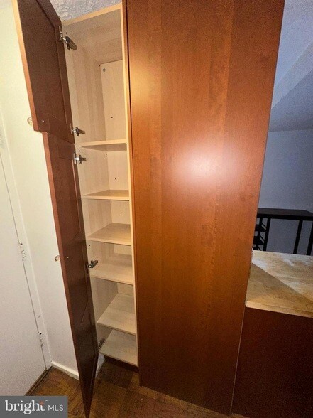 Building Photo - 1301 Delaware Ave SW