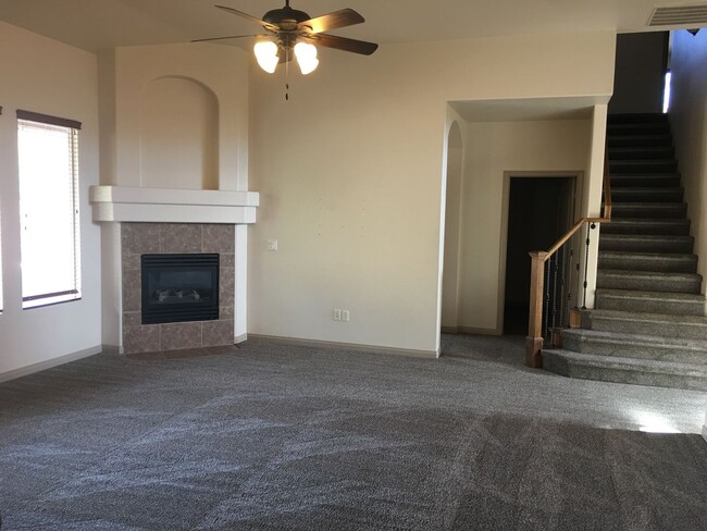 Building Photo - Five Bedroom Home in Washington Fields