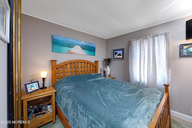 Building Photo - 1114 Wildwood Ave