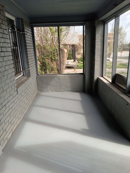 Building Photo - 3312 Monroe Ave