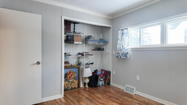 Building Photo - 3639 Shafer Schoolhouse