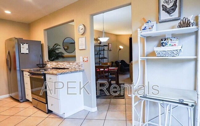 Building Photo - 68368 Calle Leon