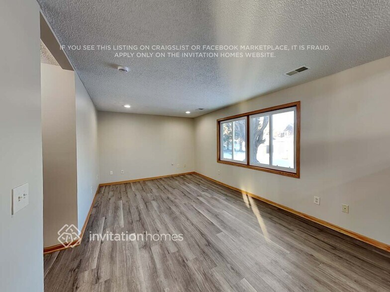 Building Photo - 6125 175th St W