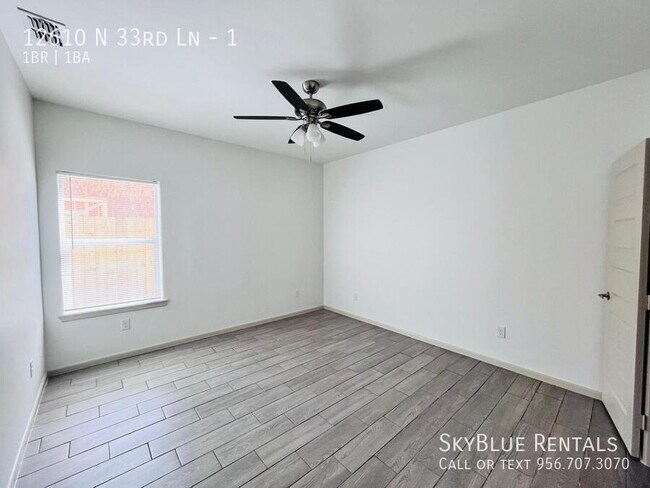 Building Photo - 12610 N 33rd Ln