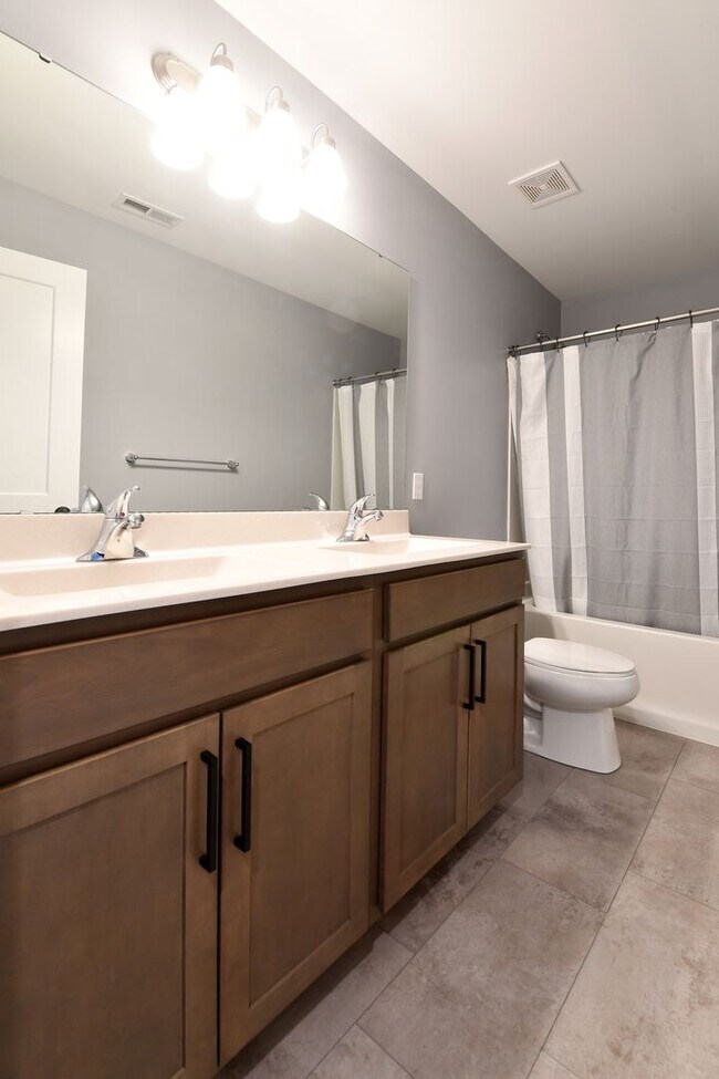 Building Photo - 11217 Talamore Cir