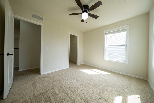 Building Photo - 9183 Lighthouse Ln
