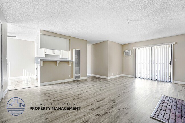 Building Photo - 14427 Cerise Ave.