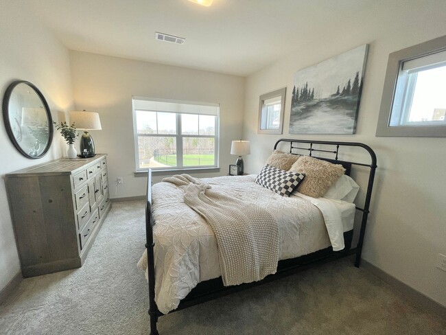 Building Photo - Emilia | 1 Bed 1 Bath | 647 sf