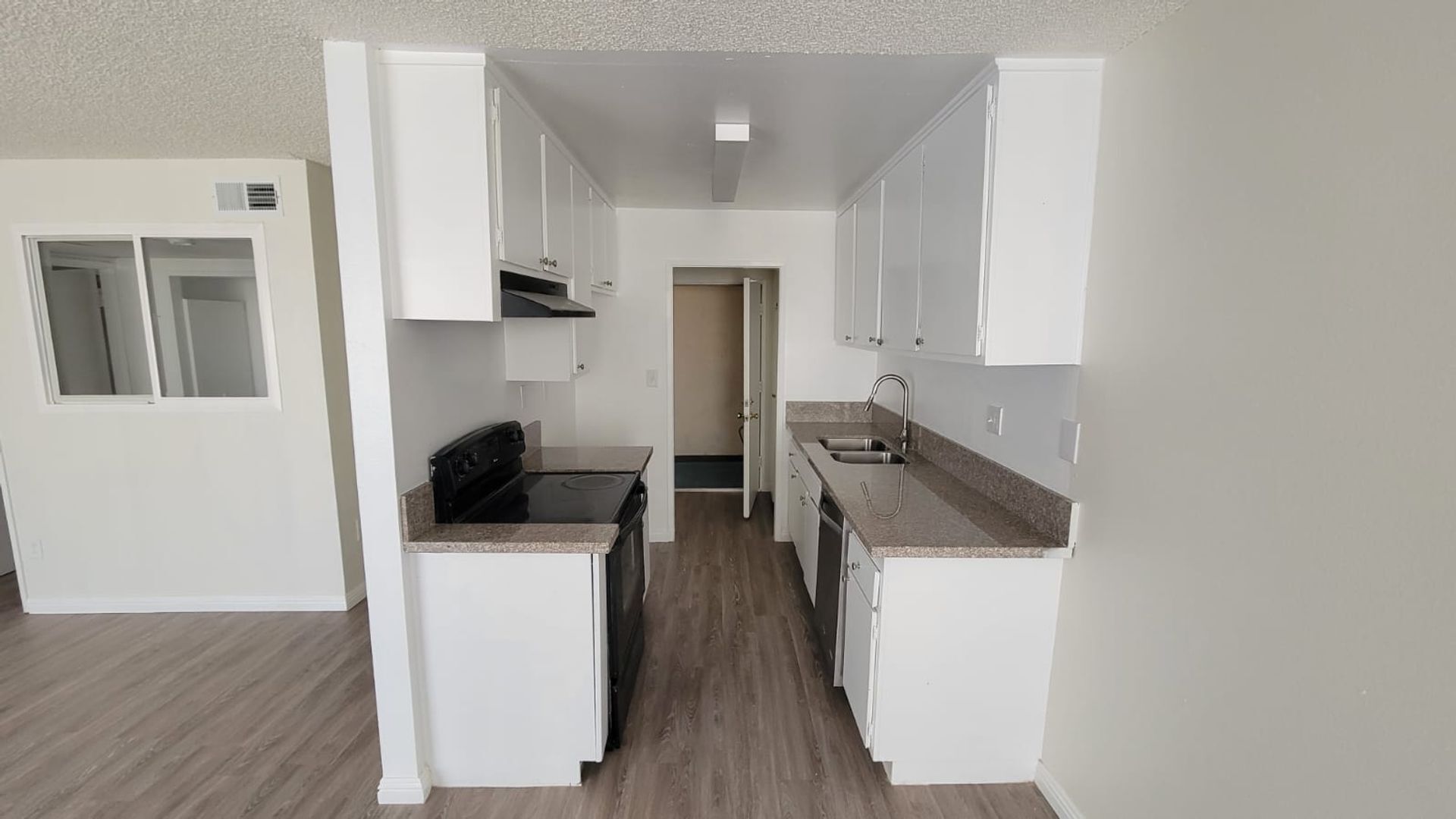 Building Photo - 5461 Kester Ave