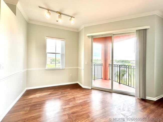 Building Photo - 4600 SW 160th Ave