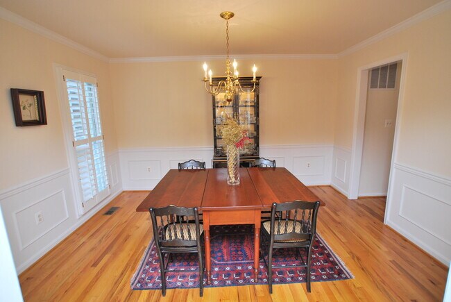Building Photo - 15216 Falconbridge Terrace