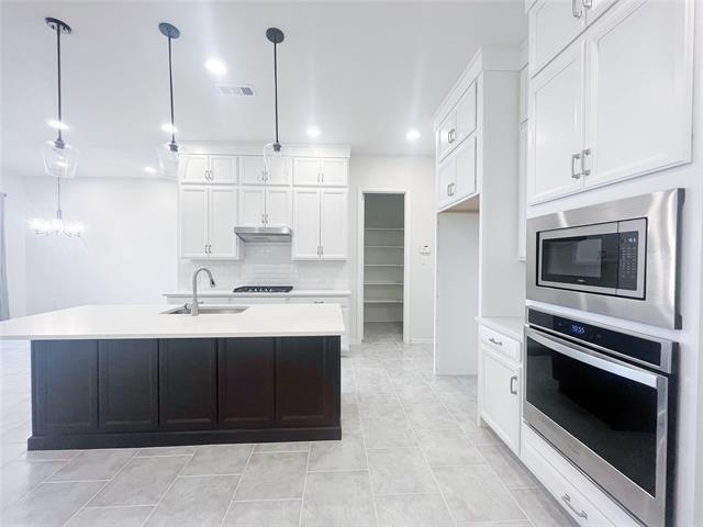 Building Photo - 17745 Sage Ln