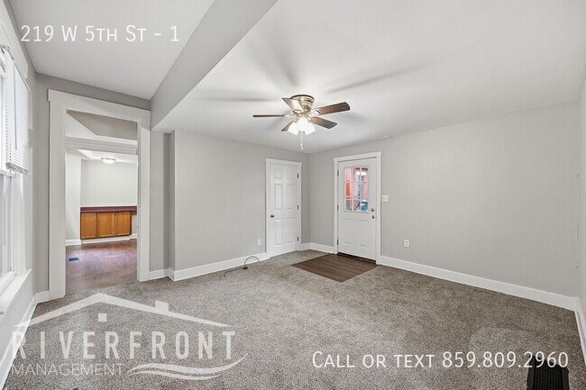 Building Photo - 219 W 5th St