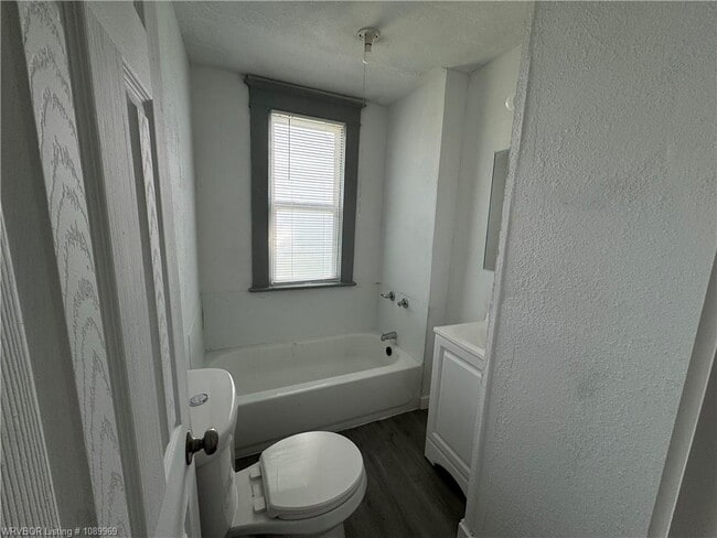 Building Photo - 1815 S T St