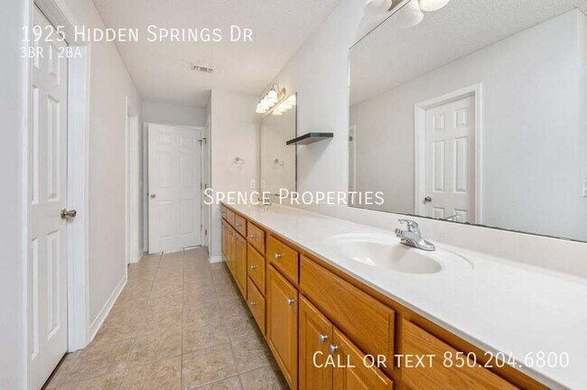 Building Photo - 1925 Hidden Springs Dr