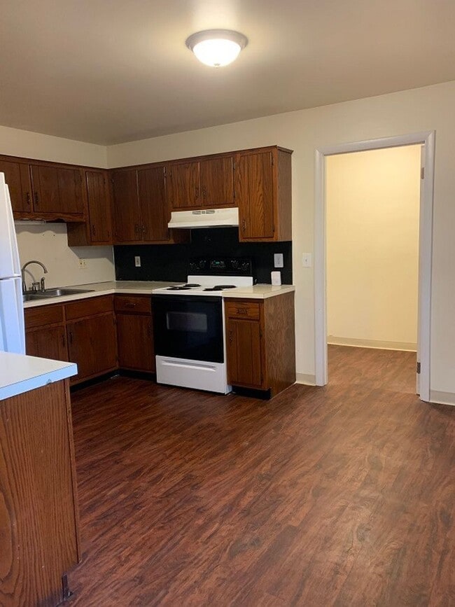 Building Photo - 13926-13928 Maugansville Road