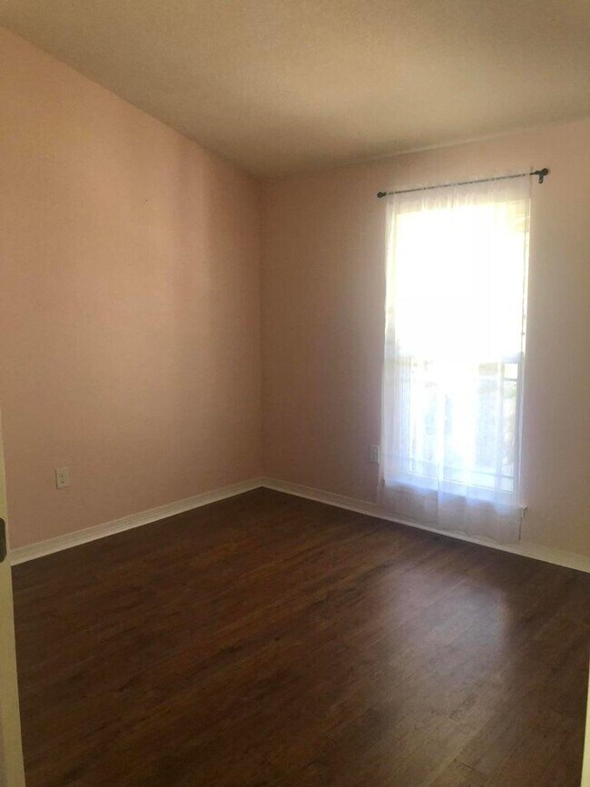 Building Photo - 9114 Timber Ln