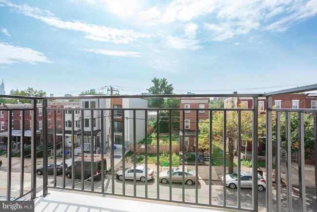 Building Photo - 3849 Fairmount Ave