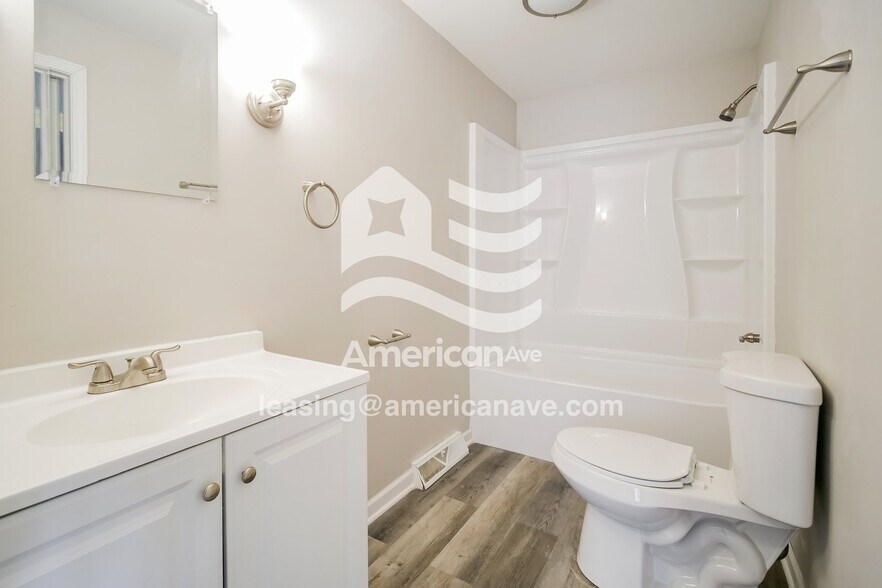 Building Photo - 1055 Orlando Ave