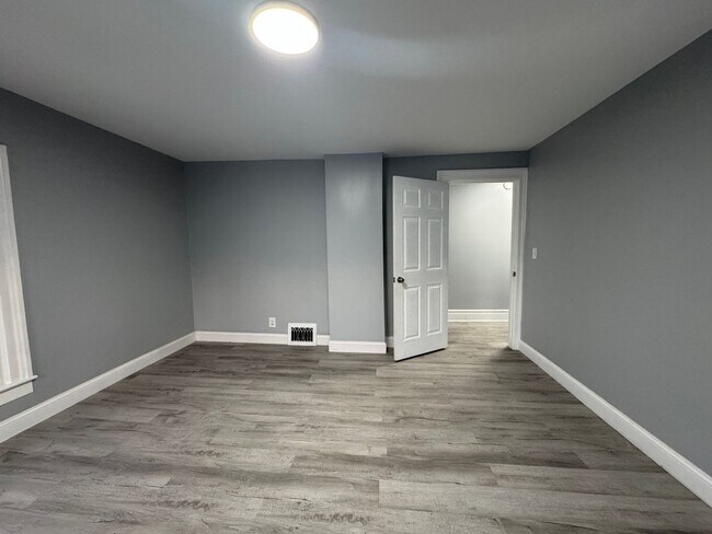 Building Photo - 414 N Bellinger St