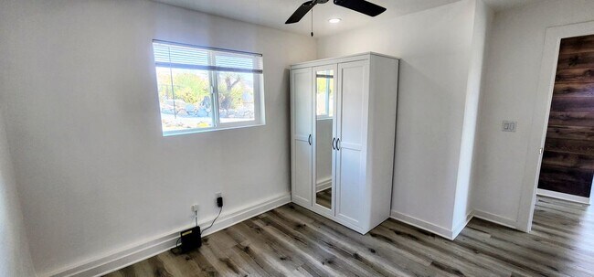 Building Photo - 50825 Oskar Ln