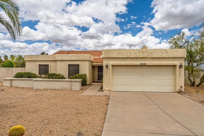 Building Photo - 17422 Flat Rock Dr