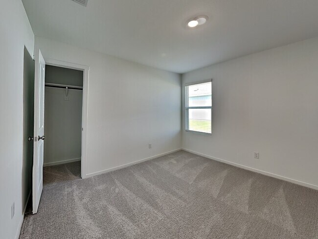 Building Photo - 3707 Longleaf Dr