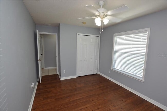 Building Photo - 42 Farmsworth Dr