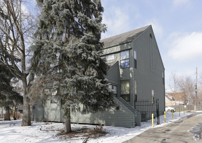 Building Photo - Seven Spruce
