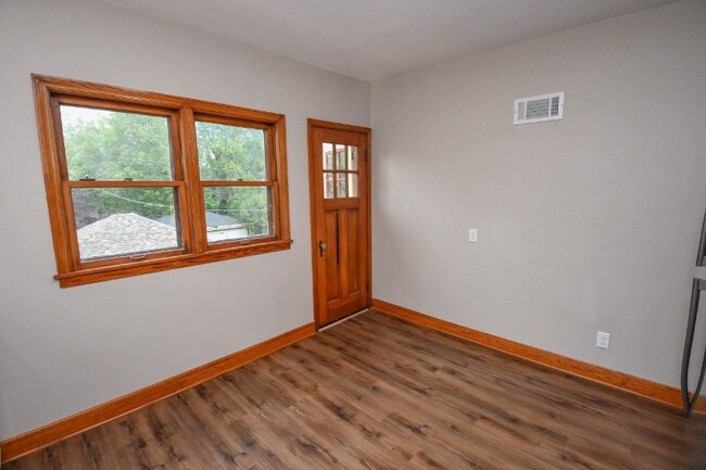 Building Photo - 3151 S Quincy Ave