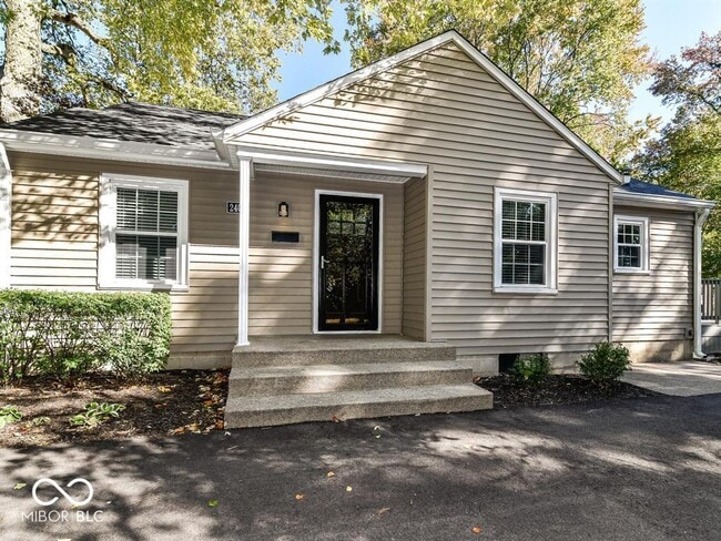 Building Photo - 2407 Baur Dr
