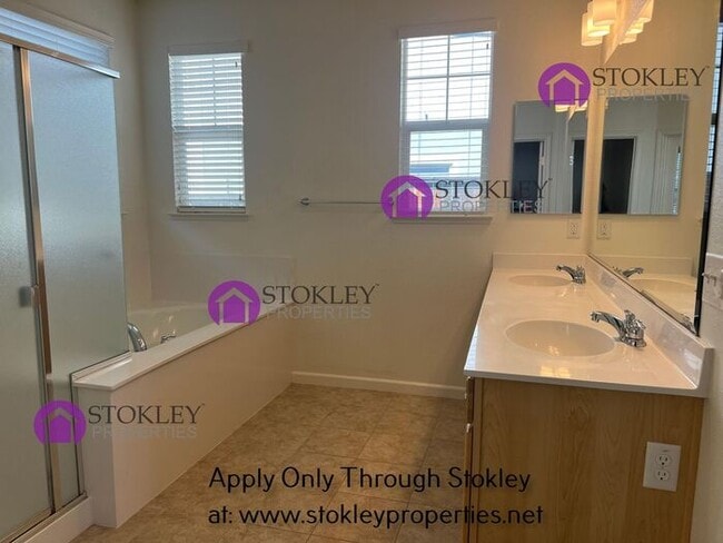 Building Photo - 238 Ladybug Ln