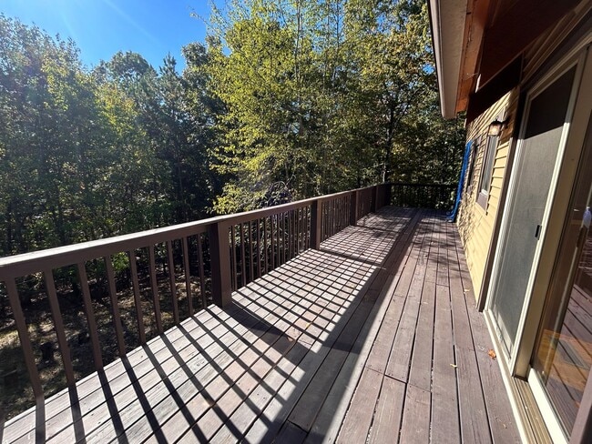 Building Photo - SECLUDED CABIN SANCTUARY!