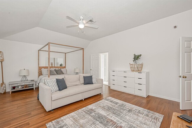 Building Photo - 16535 Oat Mill Dr