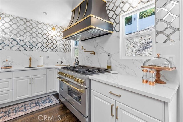 Building Photo - 5201 Sale Ave