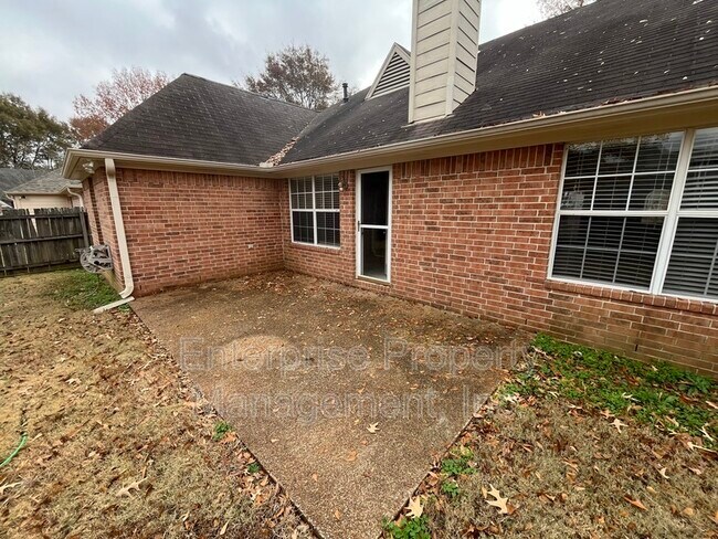 Building Photo - 158 Doris Meadow Cove