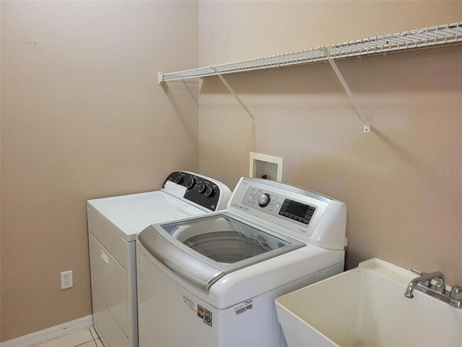 Building Photo - 5424 Cape Hatteras Dr