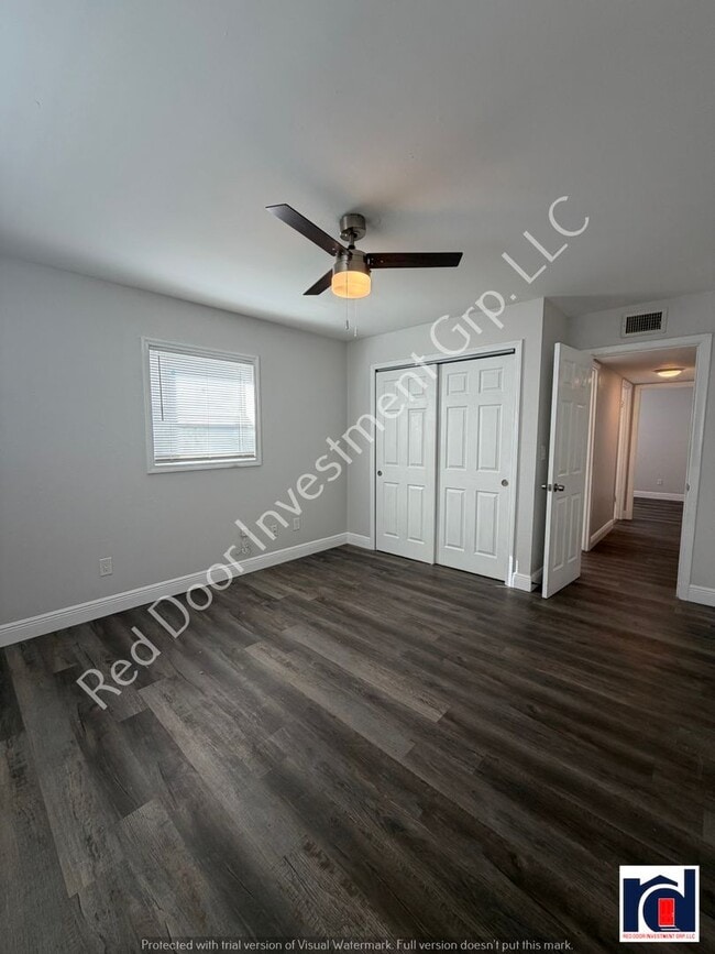 Building Photo - **MOVE IN SPECIAL** 2 Bedroom 1.5 Bath in the Heart of Downtown Deland~Available Now~