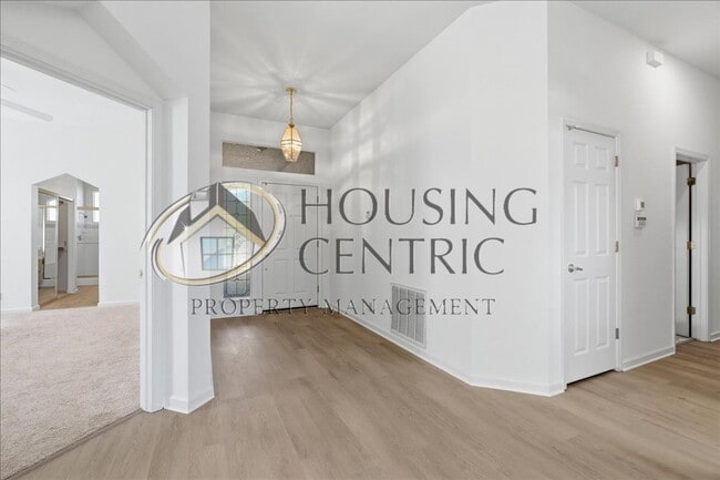 Building Photo - Beautiful Single Story Rental in the Heart of Folsom