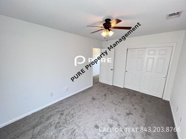 Building Photo - 153 Avonshire Dr