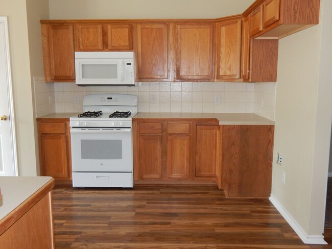 Building Photo - South Tyler - Handsome 3 Bedroom, 2 Bath H...