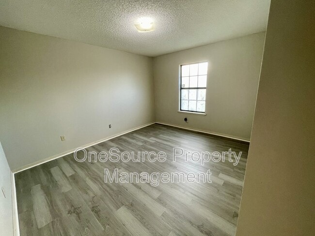 Building Photo - 123 S Ward St