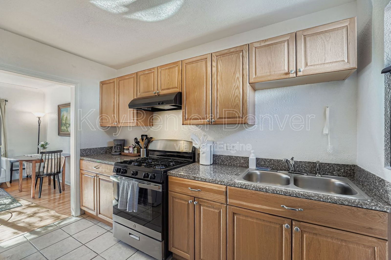 Building Photo - 2928 Milwaukee St