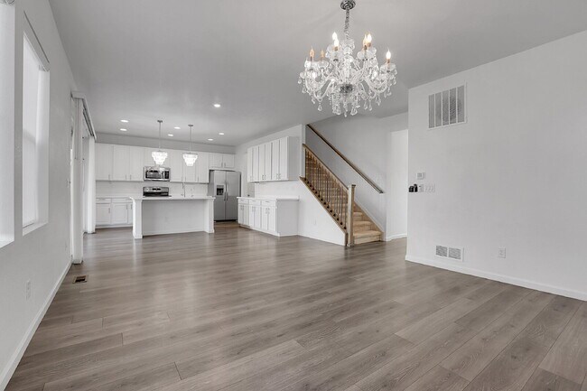 Building Photo - $3,050.00, 4-bed, 3.5-bath, located in Aurora with beautiful finishes.