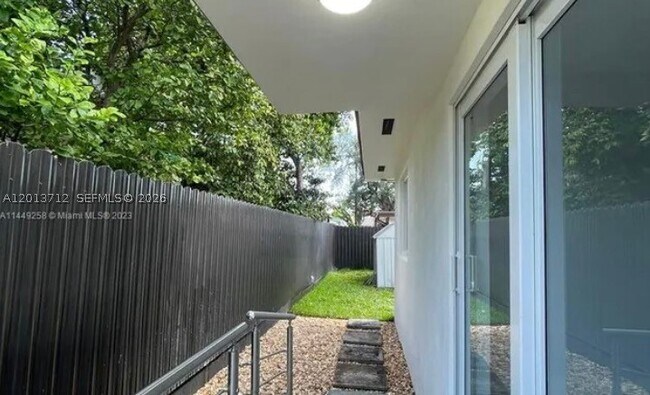 Building Photo - 6820 SW 13th St