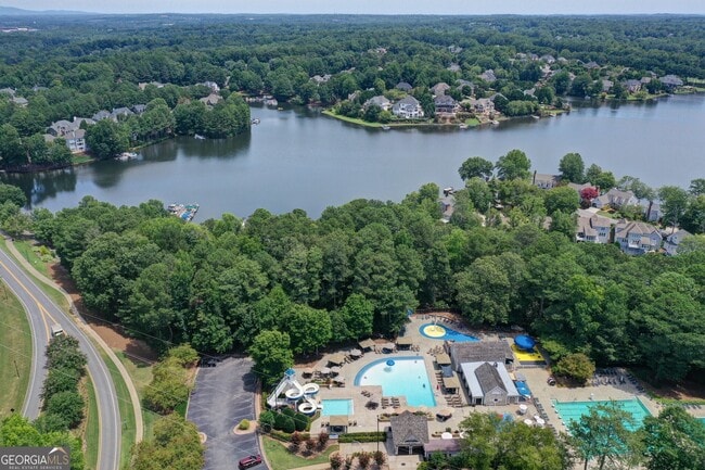 Building Photo - 110 Westchester Way