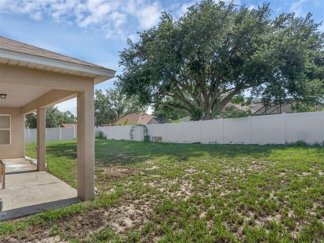 Building Photo - 10621 Cedar Forest Cir